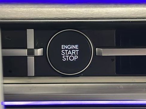 Used 2024 Hyundai Santa Fe Limited image 27