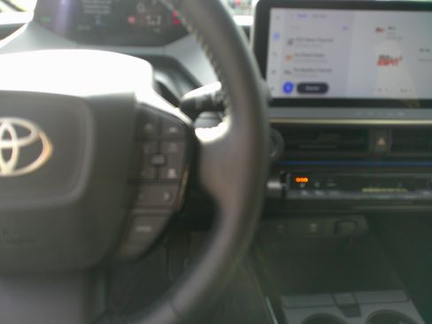 Used 2023 Toyota Prius Limited image 21