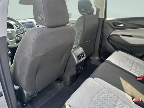 Used 2023 Chevrolet Equinox LT image 21