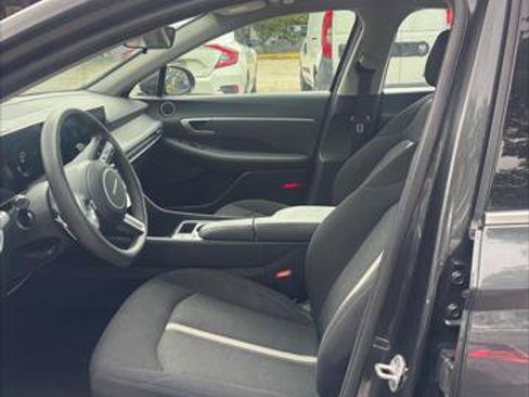 Used 2025 Hyundai Sonata SEL FWD image 21
