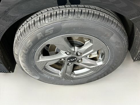 Used 2023 Kia K5 LXS image 11