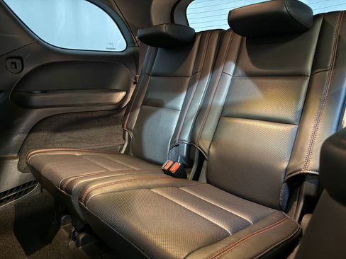 Used 2023 Dodge Durango GT image 38