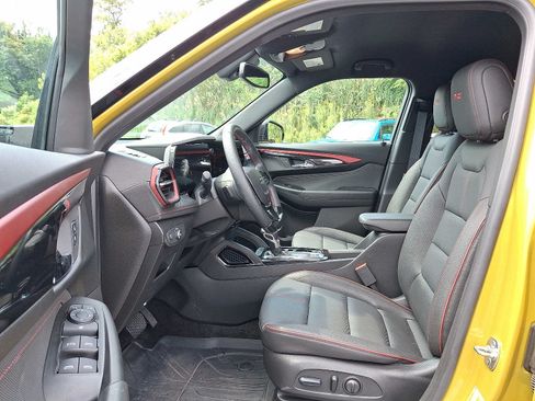 Used 2024 Chevrolet TrailBlazer RS w/ Convenience Package AWD/4WD image 13
