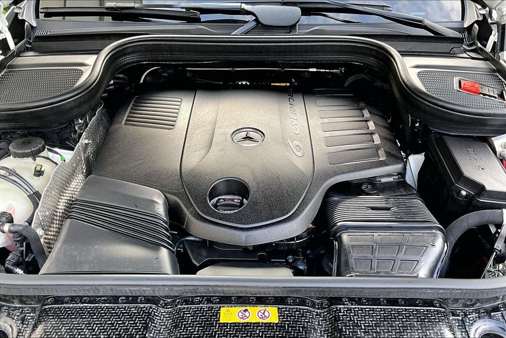 Used 2026 Mercedes-Benz GLE 450 4MATIC image 9