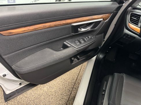 Used 2019 Honda CR-V EX image 16