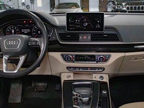 Used 2018 Audi Q5 2.0T Premium Plus w/ Premium Plus Package image 13