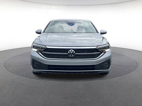 Used 2024 Volkswagen Jetta SE image 27