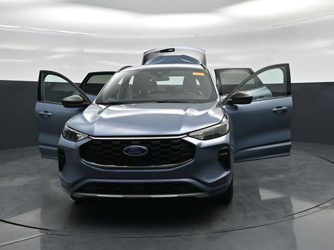 Certified 2024 Ford Escape ST-Line w/ Tech Pack #1 FWD image 30
