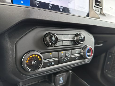 Used 2025 Ford Bronco 4-Door image 20