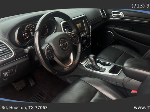 Used 2017 Jeep Grand Cherokee Summit w/ Platinum Series Group image 42