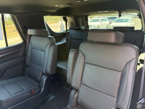 Used 2022 GMC Yukon Denali AWD/4WD image 23