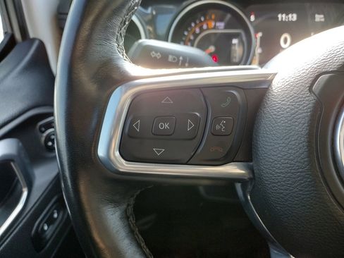 Used 2021 Jeep Wrangler Unlimited Sahara image 24