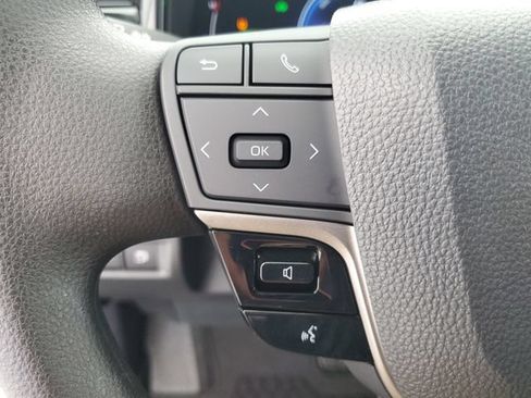 Used 2025 Toyota Camry LE w/ Convenience Package FWD image 23