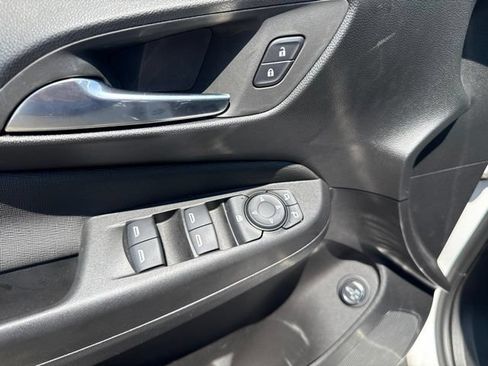New 2025 Buick Envista Sport Touring FWD image 7