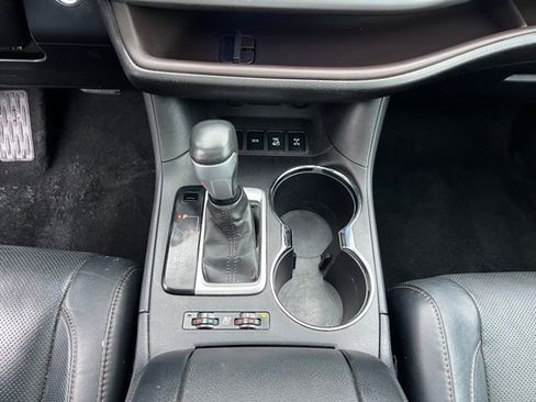 Used 2017 Toyota Highlander Limited Platinum image 30