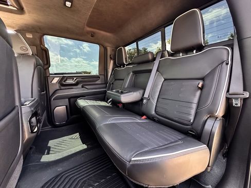 Used 2025 GMC Sierra 2500 AT4X w/ AT4X AEV Edition AWD/4WD image 27