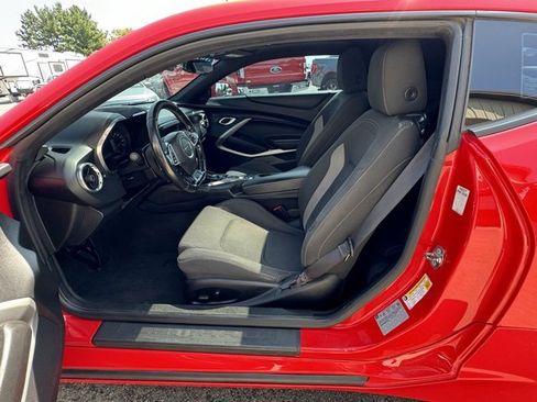 Used 2018 Chevrolet Camaro LT w/ RS Package image 13