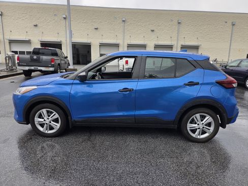 Used 2024 Nissan Kicks S FWD image 9