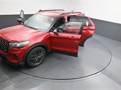 New 2026 Ford Explorer ST image 37