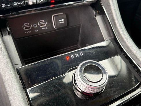 Used 2023 Jeep Grand Cherokee L Laredo image 11