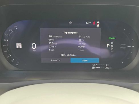 Certified 2023 Volvo XC90 T8 Ultimate AWD/4WD image 27
