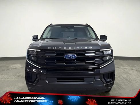 Used 2025 Ford Expedition Max Active AWD/4WD image 15