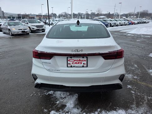 Used 2024 Kia Forte LXS image 4