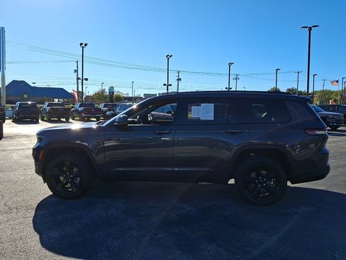 Certified 2025 Jeep Grand Cherokee L Altitude image 5