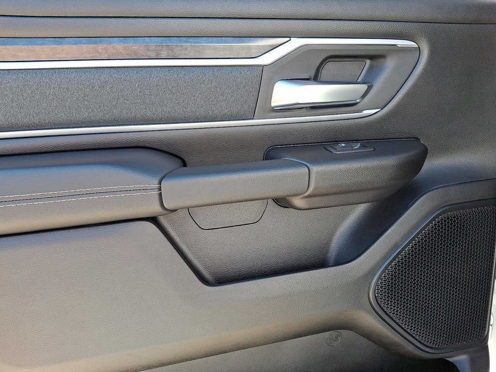 Used 2023 RAM 1500 Big Horn AWD/4WD image 19