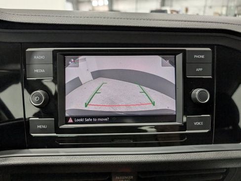 Used 2022 Volkswagen Jetta S image 27