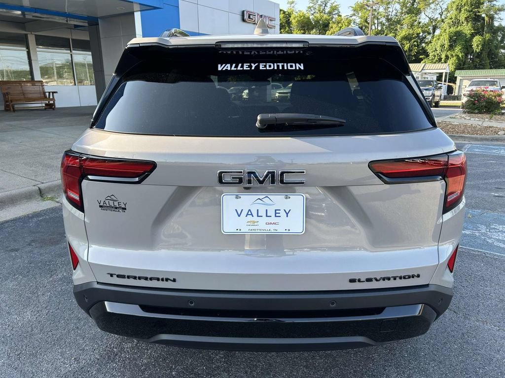 New 2027 GMC Terrain Elevation w/ Black Edition FWD image 5