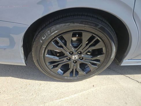 Used 2025 Honda Odyssey Sport-L image 25