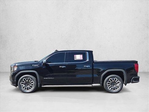 Used 2023 GMC Sierra 1500 Denali Ultimate AWD/4WD image 9