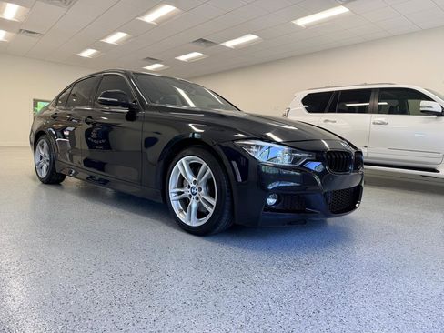Used 2017 BMW 330i Sedan RWD image 12