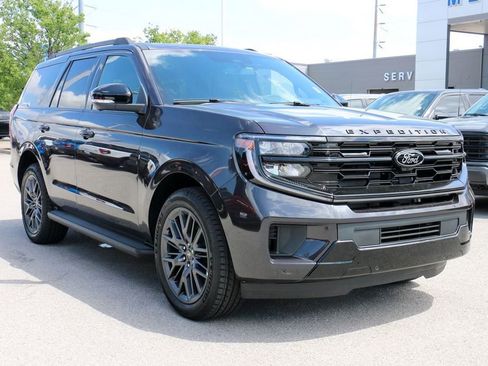 New 2026 Ford Expedition Platinum AWD/4WD image 4