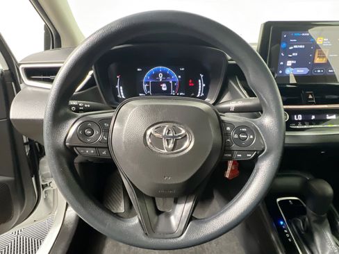 Used 2026 Toyota Corolla LE FWD image 17