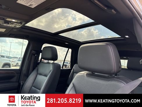 Used 2021 Chevrolet Tahoe Z71 w/ Z71 Signature Package image 15