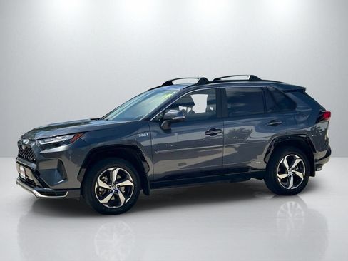 Used 2024 Toyota RAV4 SE AWD/4WD image 8