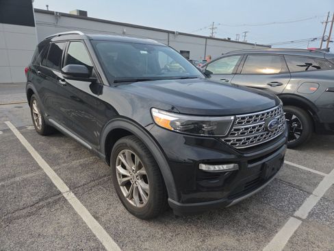 Used 2020 Ford Explorer Limited AWD/4WD image 3
