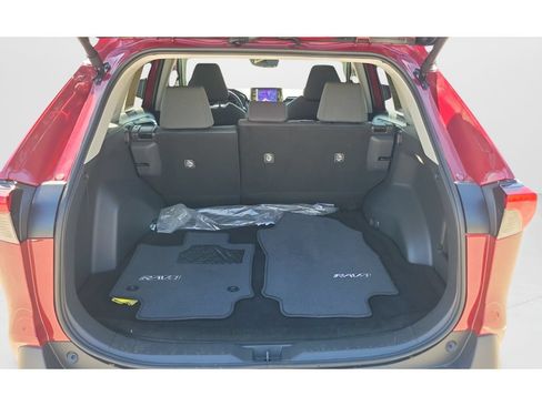 Certified 2024 Toyota RAV4 XLE w/ Convenience Package FWD image 9