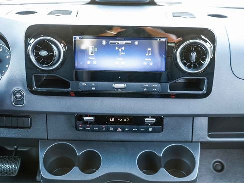 New 2025 Mercedes-Benz Sprinter 2500 image 11