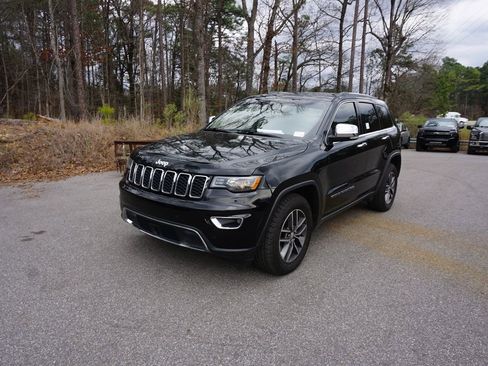Used 2018 Jeep Grand Cherokee Limited image 25