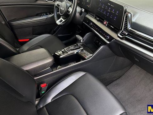 Used 2024 Kia Sportage EX image 20