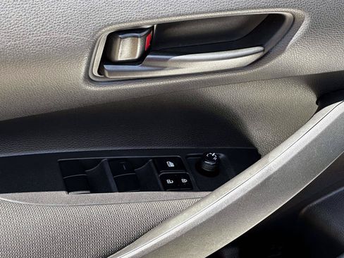 Used 2024 Toyota Corolla LE FWD image 13