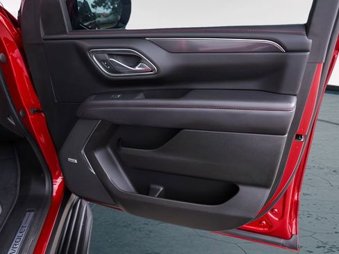 Used 2023 Chevrolet Tahoe RST image 34