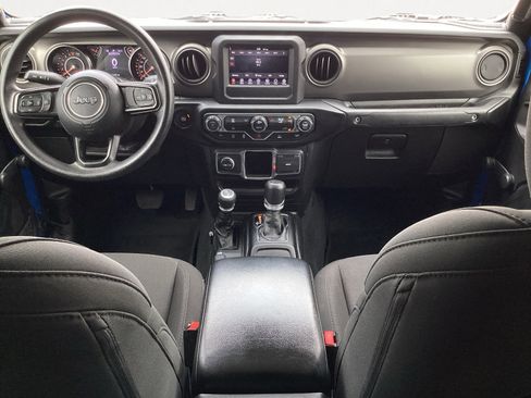 Used 2023 Jeep Gladiator Sport AWD/4WD image 4