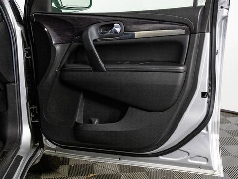 Used 2017 Buick Enclave Leather image 30