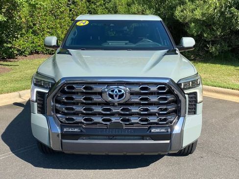 Used 2024 Toyota Tundra Platinum AWD/4WD image 2