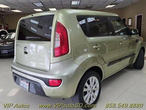 Used 2013 Kia Soul + FWD image 4