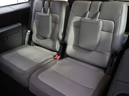 Used 2019 Ford Flex Limited w/ Limited Appearance Package image 22